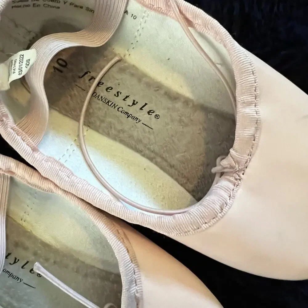 Danskin Freestyle Ballet Slippers Toddler Girls Size 10 Pink Leather Dance Shoes